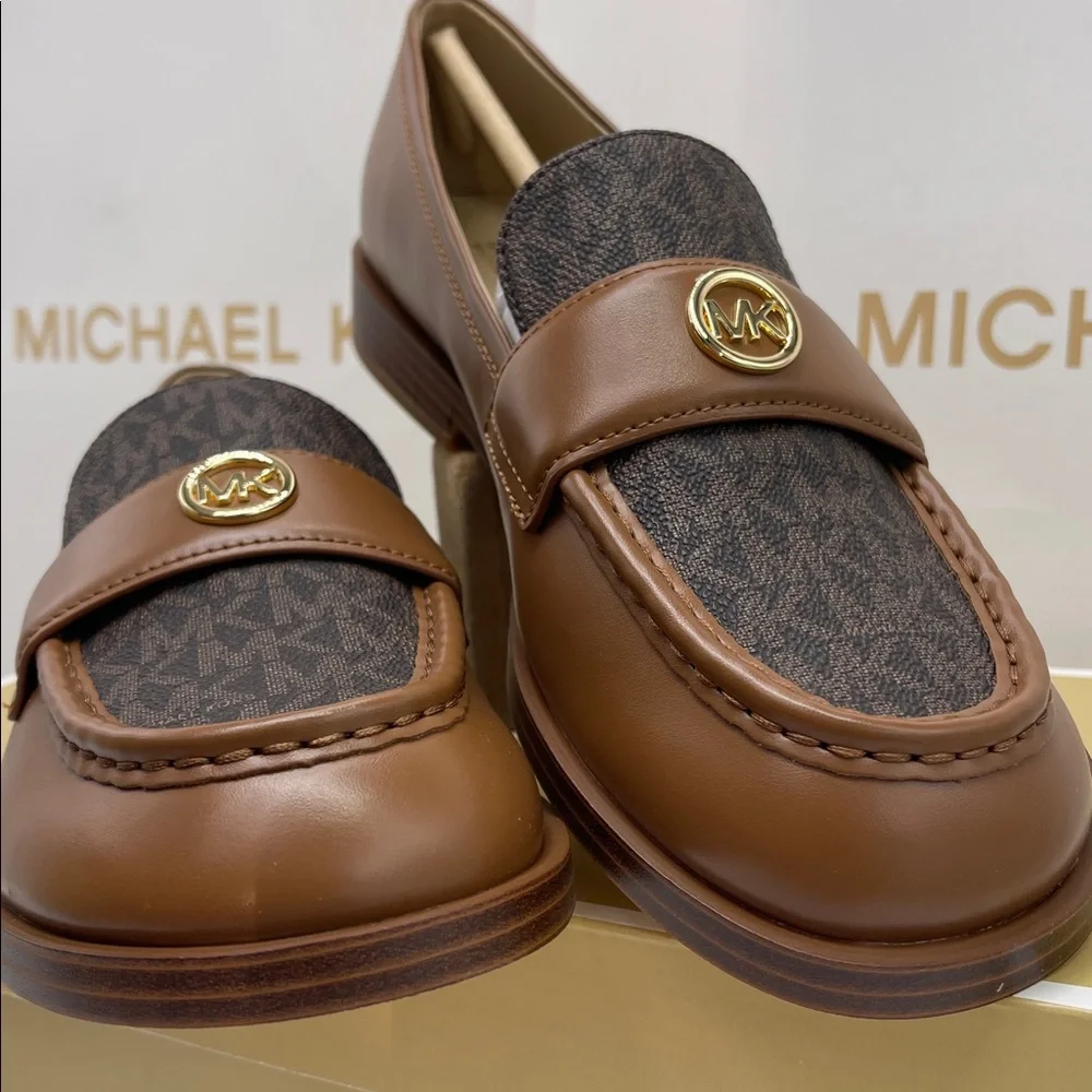 Michael Kors HANNAH LOAFER
FAUX LEATHER
49F5HNFP2L
Brown - Picture 5 of 16